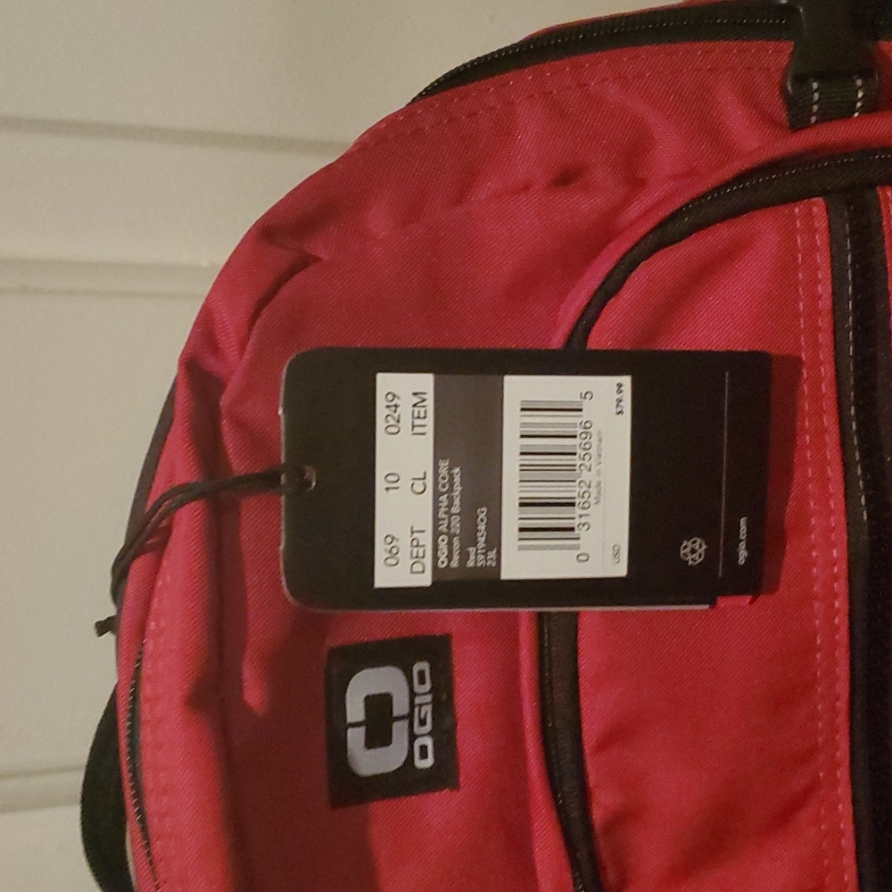 Backpack - Picture 4 of 4